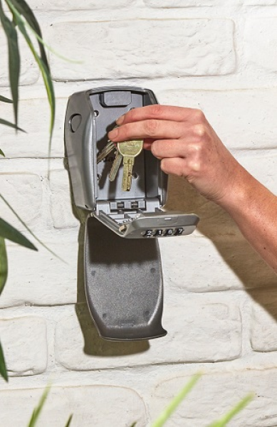 Kasetka na klucze HD z zamkiem szyfrowym Master Lock 5415EURD