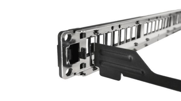 Panel maskujący 19” CAYMON BSK124